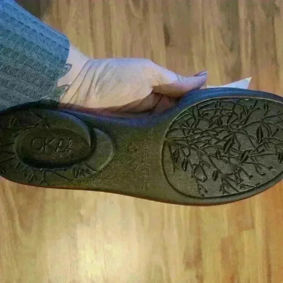 OKA.b Brown sandals with Brown Polka dot bows.  ML size  8/9 - Picture 3 of 6